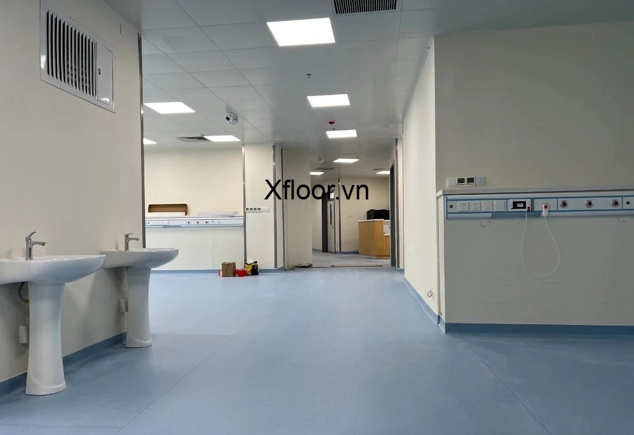 Thi công sàn kháng khuẩn lối đi bệnh viện